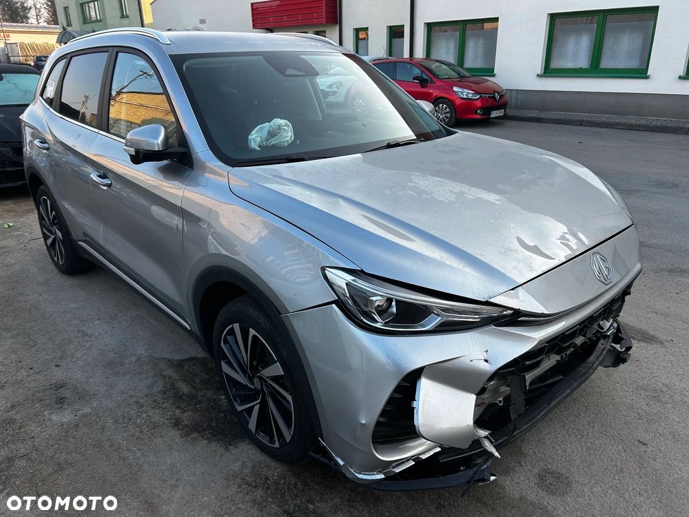 MG ZS Hybrid+ - 8