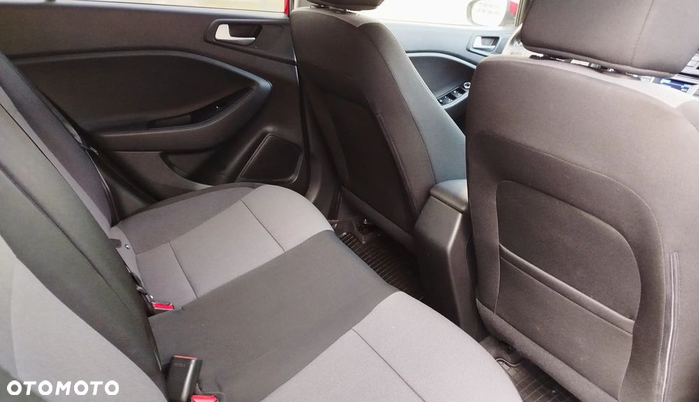 Hyundai i20 1.4 Premium - 10