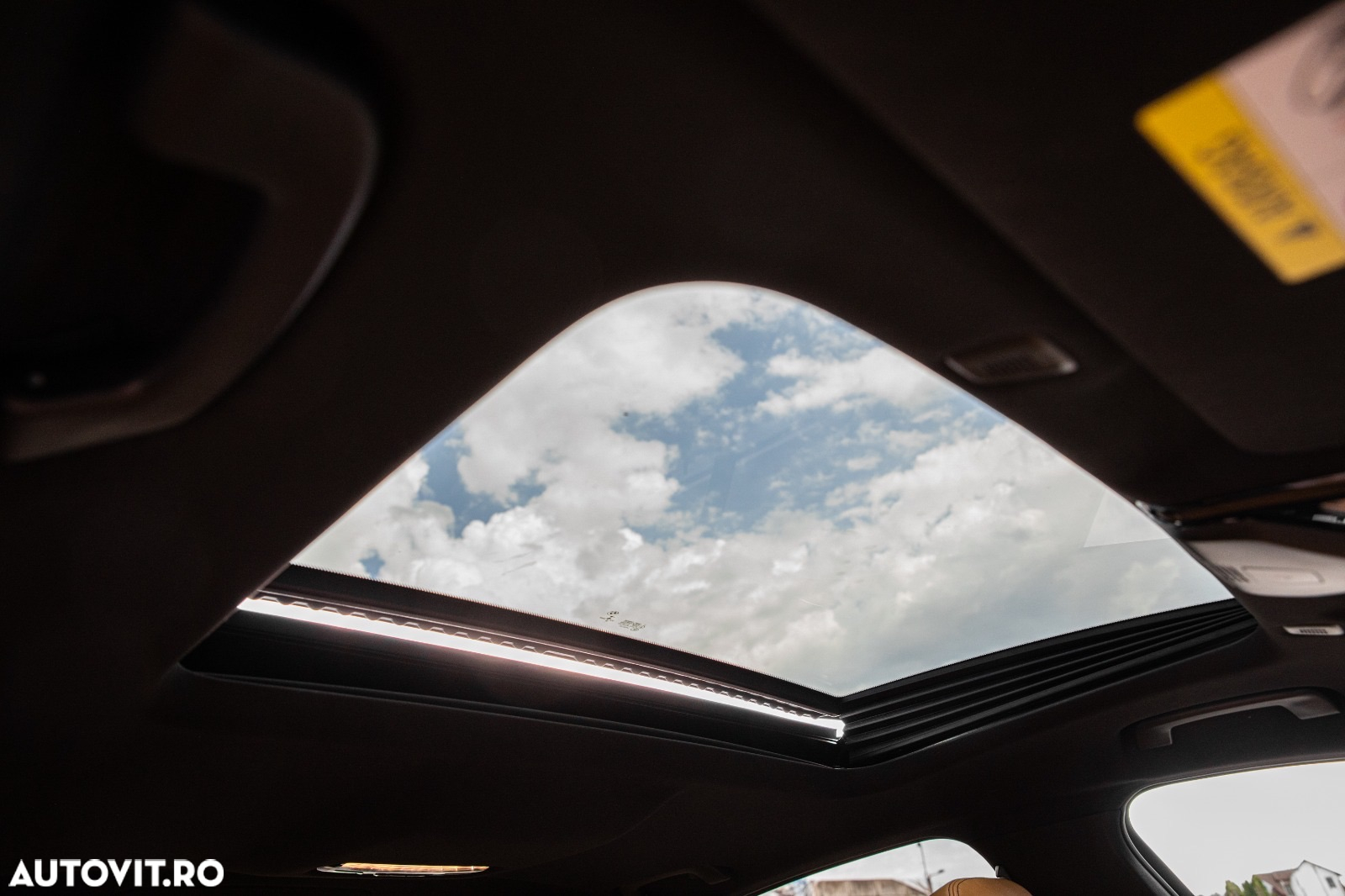 BMW Seria 5 530e xDrive Aut. Luxury Line - 36