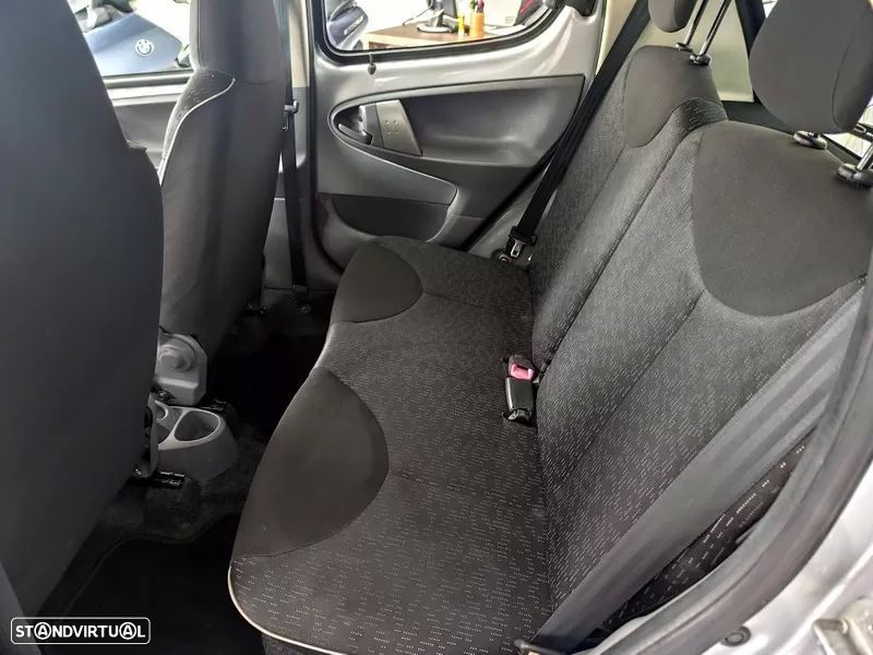 Peugeot 107 1.0 Black&Silver - 6