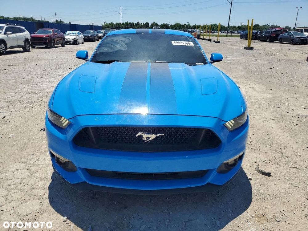 Ford Mustang 5.0 V8 GT - 2