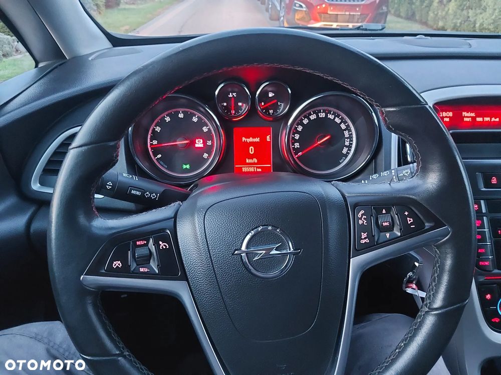 Opel Astra - 16