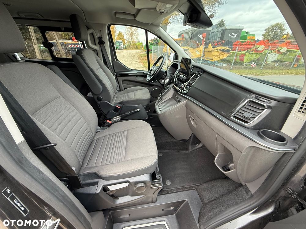 Ford Tourneo Custom 320 L1H1 VA Autm Titanium - 23