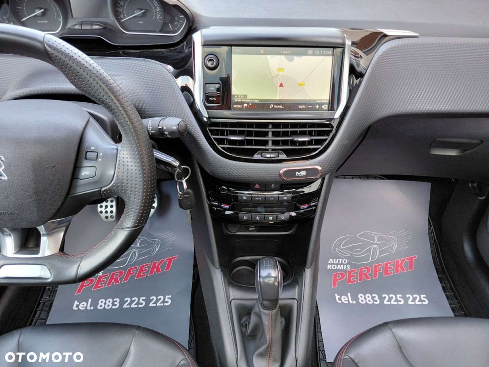 Peugeot 208 - 19