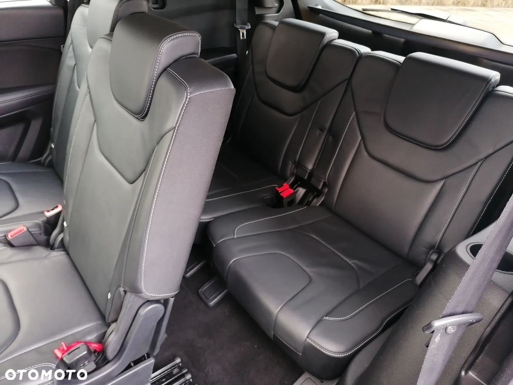 Ford S-Max 2.0 TDCi Titanium PowerShift - 33