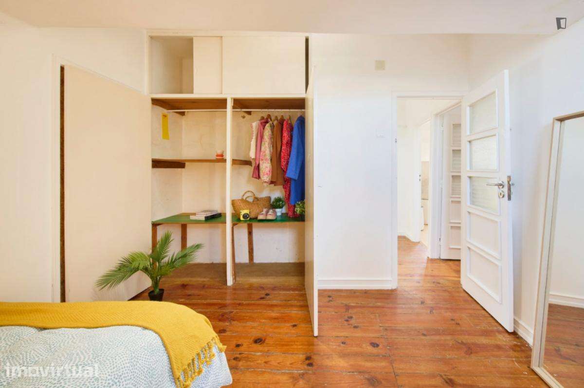 Quarto - localizado em São Bento Lisbon - Grande imagem: 5/32