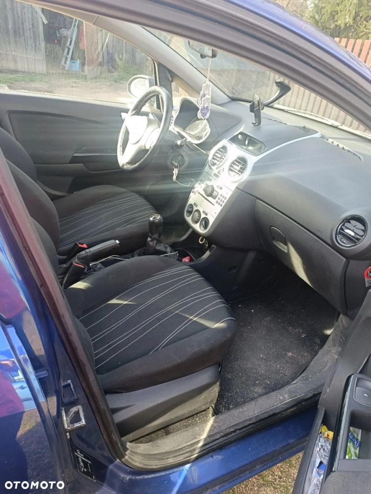 Opel Corsa - 8