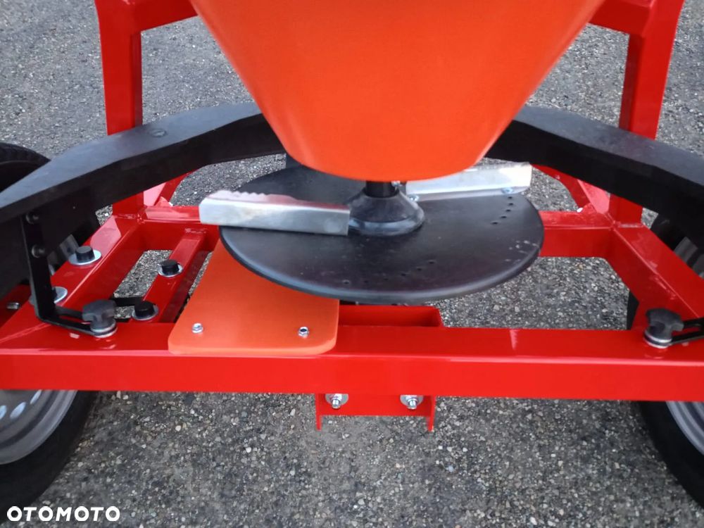 Solarka Piaskarka Posypywarka Dexwal PK Quad 300 L Transport - 14