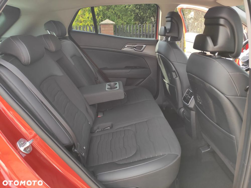 Kia Sportage 1.6 T-GDI HEV Business Line 2WD - 25