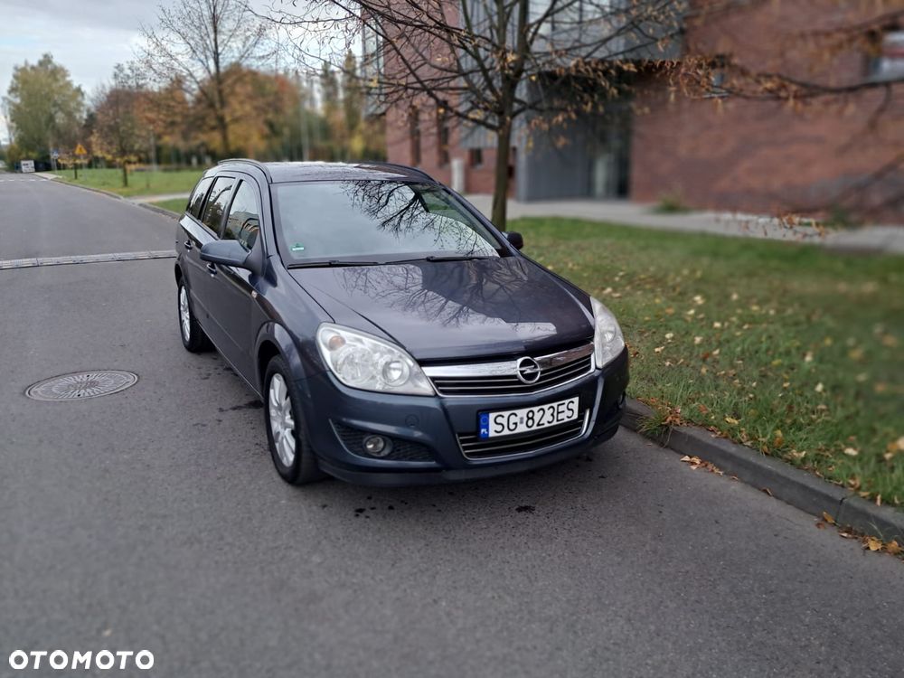 Opel Astra 1.6 Caravan Edition - 1