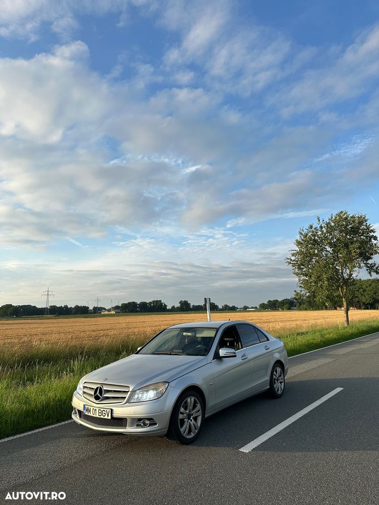 Mercedes-Benz C - 8
