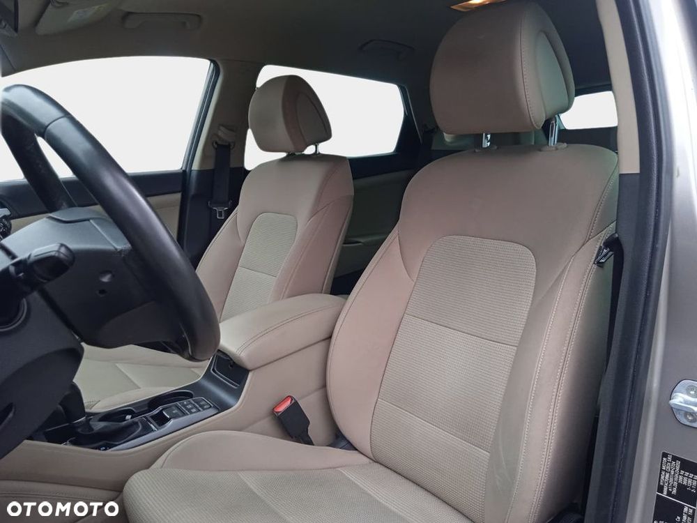 Hyundai Tucson 1.7 CRDI BlueDrive Style 2WD DCT - 27