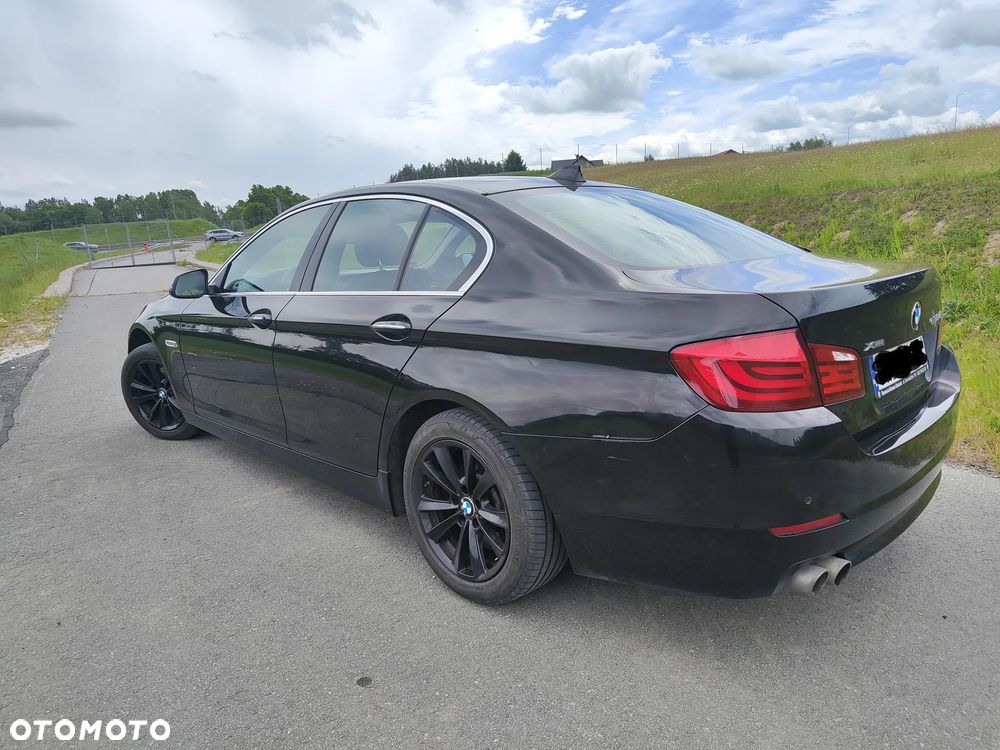 BMW Seria 5 530d xDrive Modern Line - 2