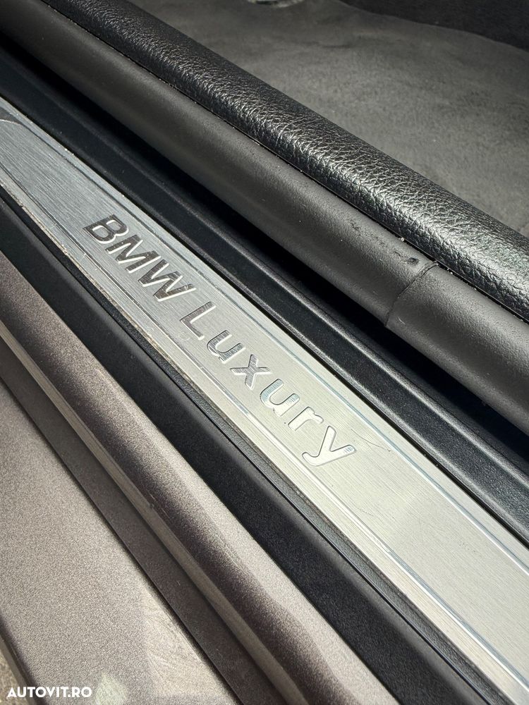BMW Seria 3 318d Luxury Line - 12