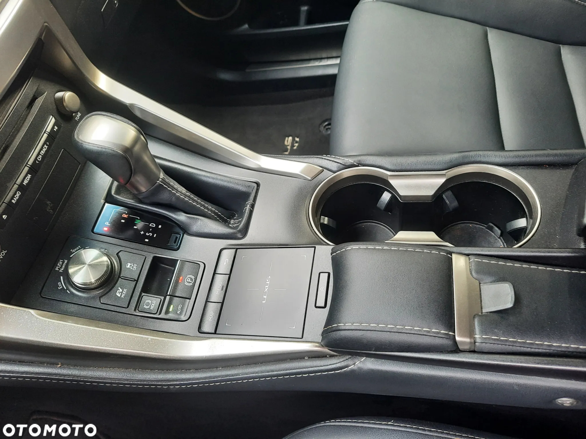 Lexus NX - 16
