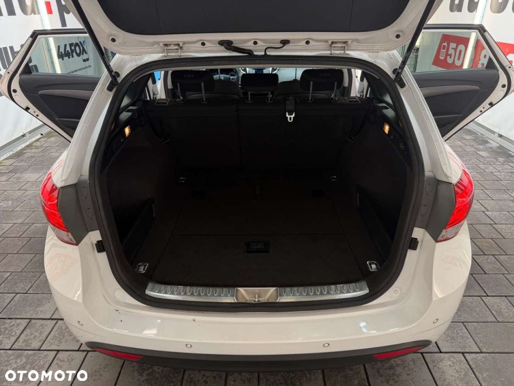Hyundai i40 Kombi blue 1.7 CRDi Premium - 31
