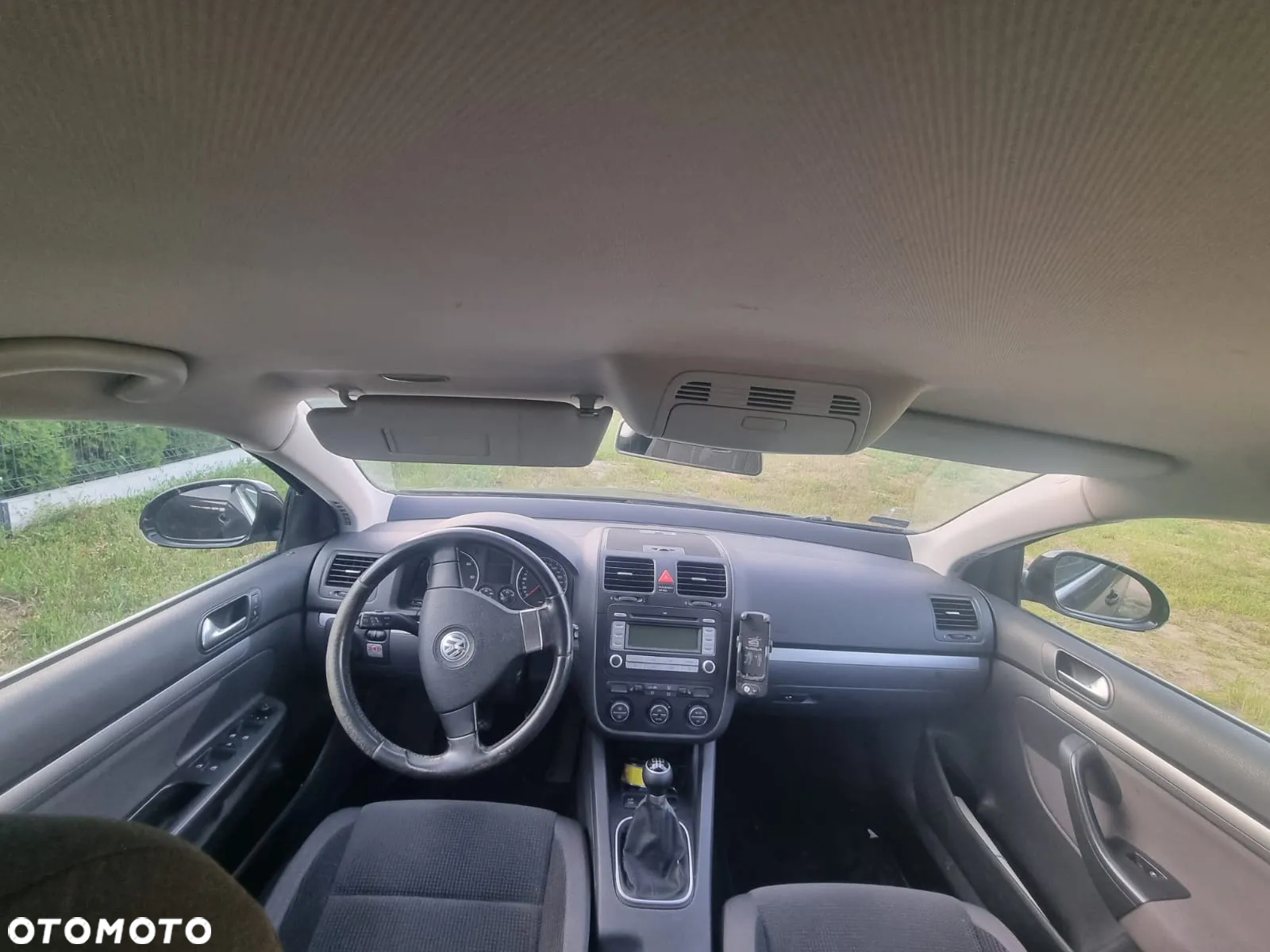 Volkswagen Golf - 6