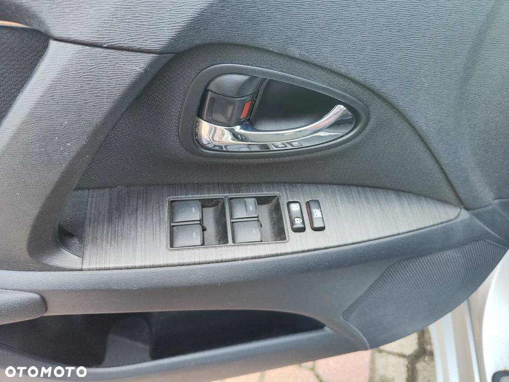 Toyota Avensis 2.0 D-4D 2010 - 12