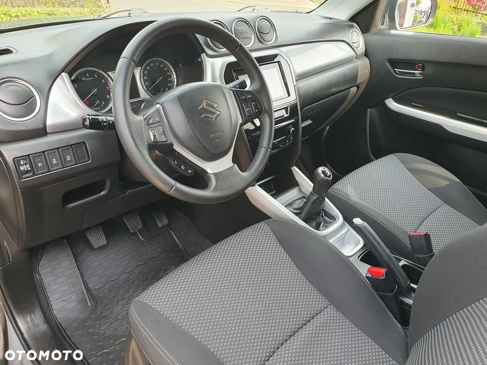Suzuki Vitara 1.6 (4x2) Club - 17