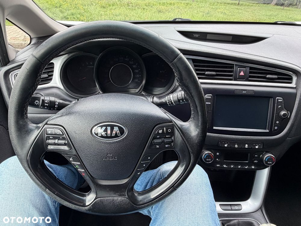 Kia Ceed 1.6 CRDi L Business Line - 11