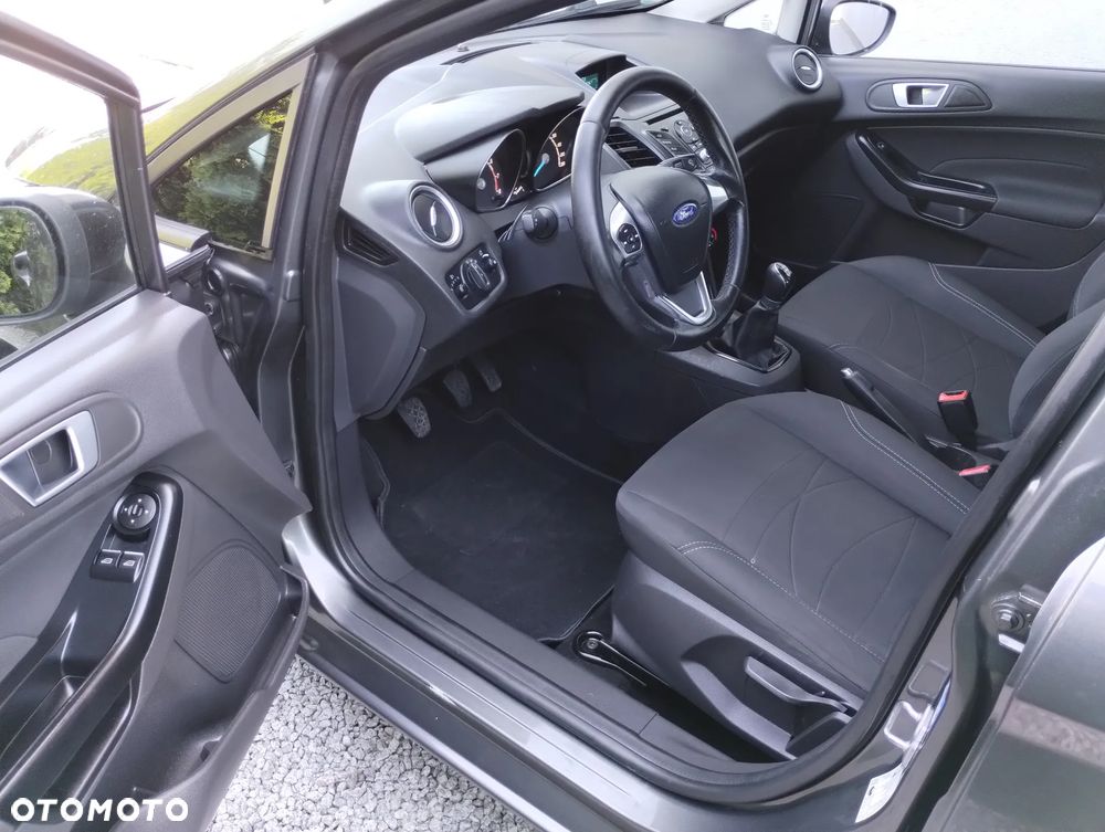 Ford Fiesta 1.25 Champions Edition - 6