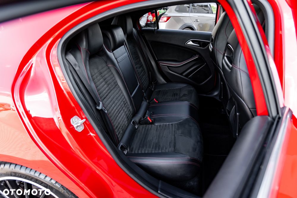 Mercedes-Benz Klasa A 250 Sport 7G-DCT - 22