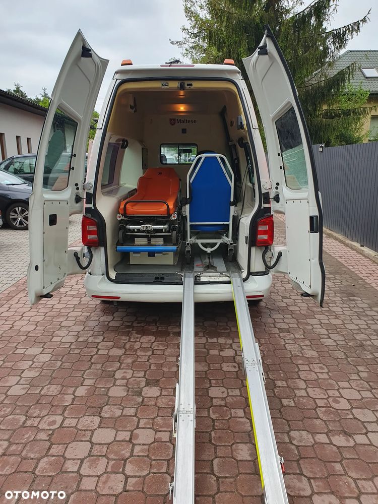 Volkswagen Transporter California DSG Beach - 11