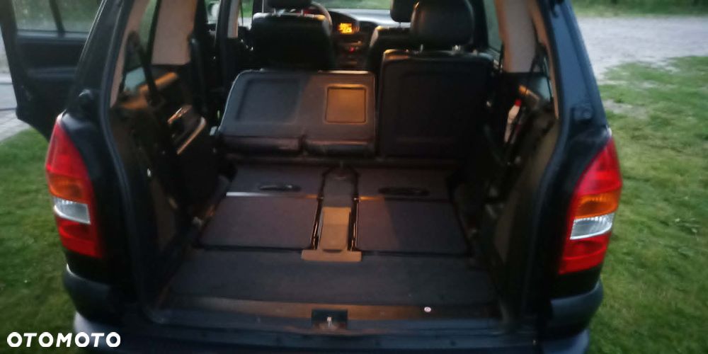 Opel Zafira 2.0 DTI Elegance - 9