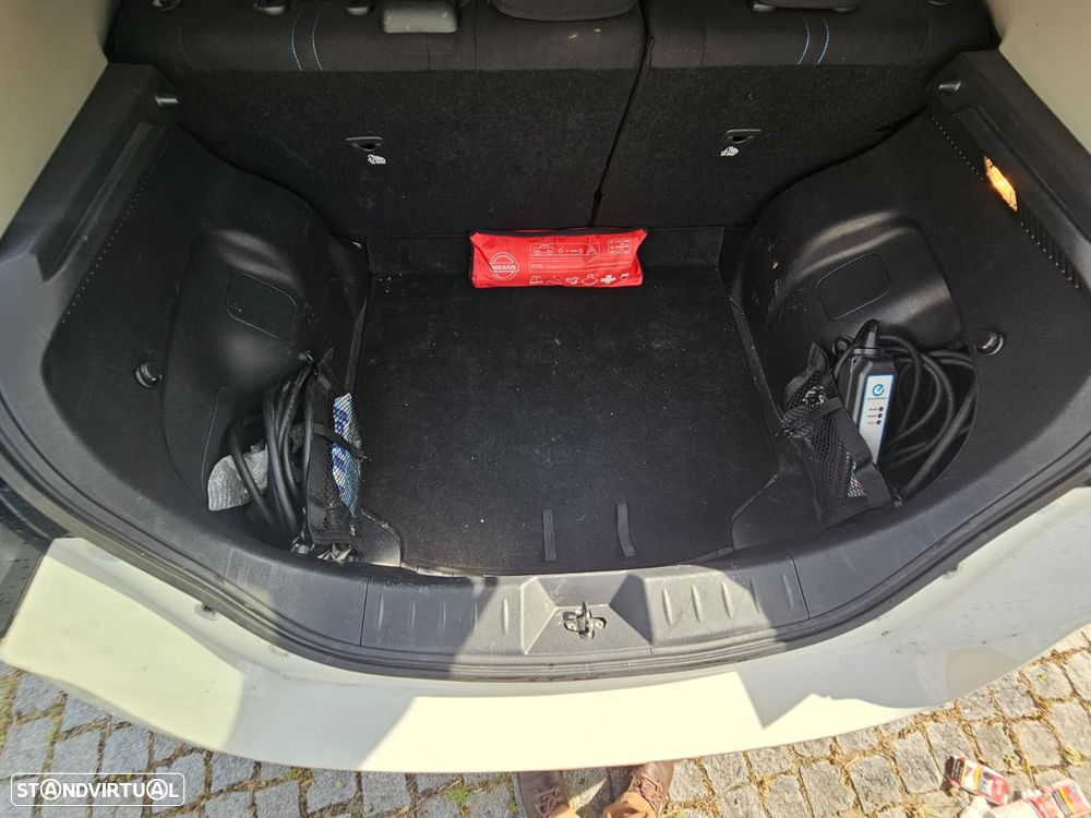 Nissan Leaf N-Connecta Two Tone - 22