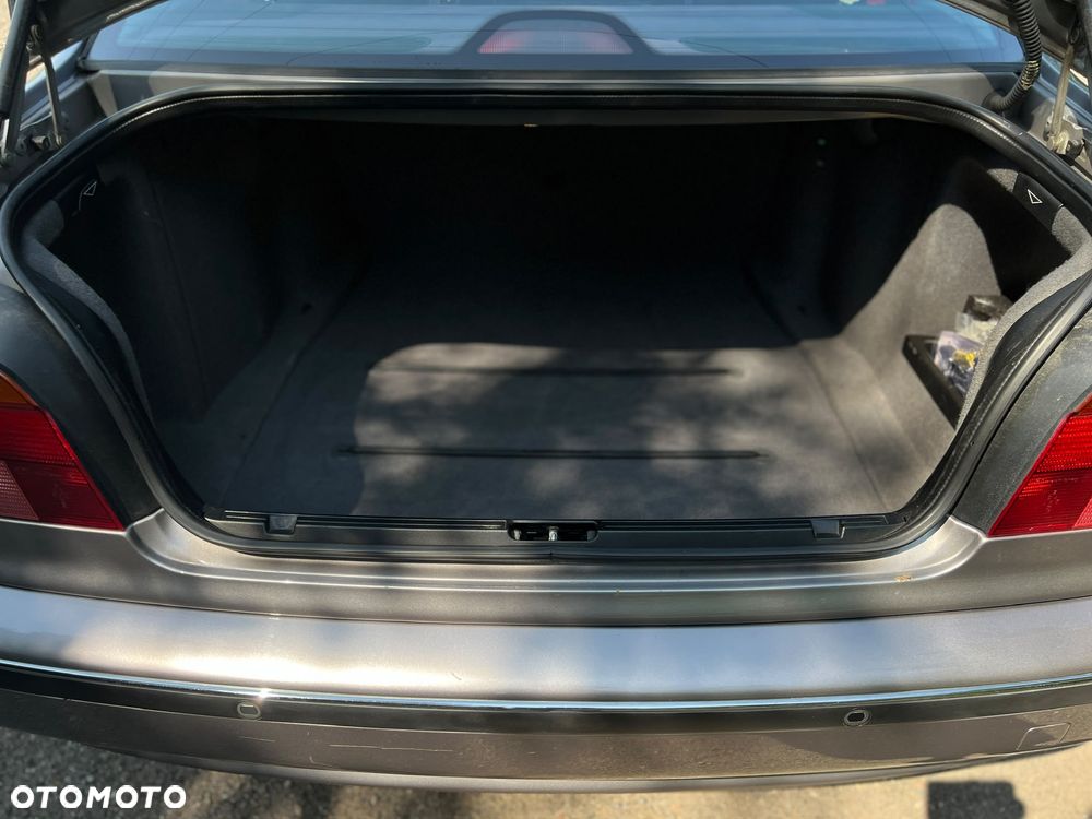 BMW Seria 5 520i - 25