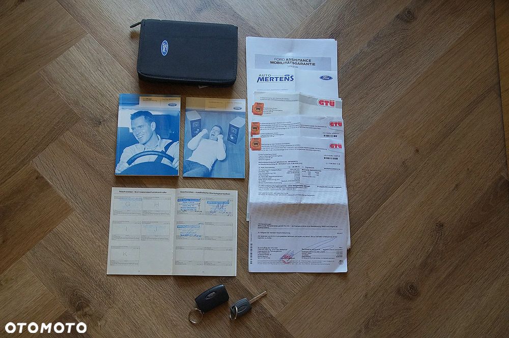 Ford Kuga 2.0 TDCi 4x4 Titanium - 26