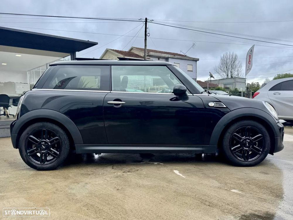 MINI 3 Portas Cooper D - 24