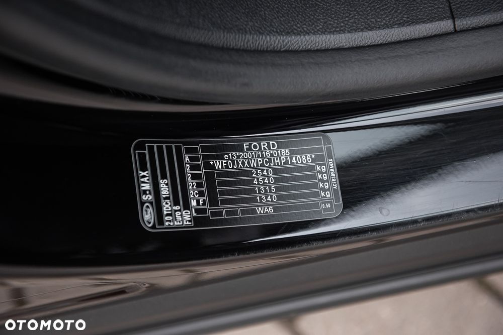Ford S-Max 2.0 TDCi Titanium PowerShift - 38
