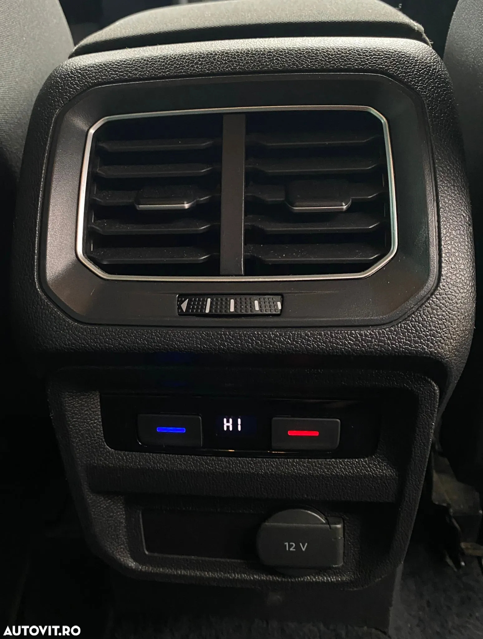 Volkswagen Tiguan 1.6 TDI SCR Comfortline - 12