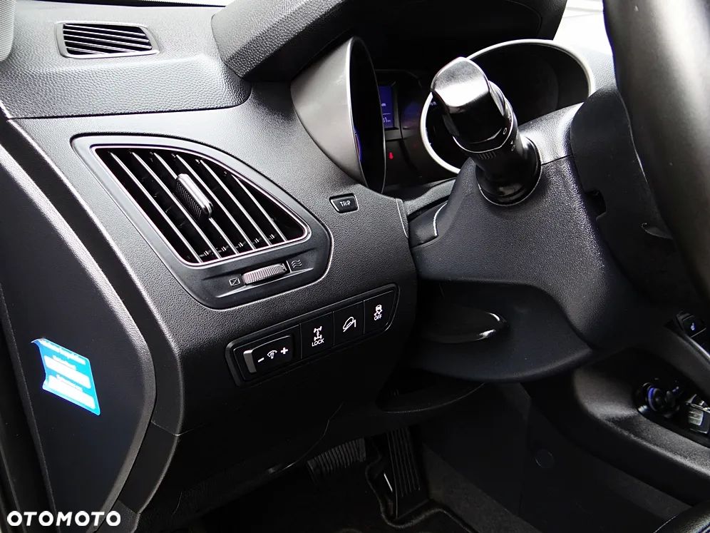 Hyundai ix35 2.0 CRDi 4WD Automatik Premium - 27