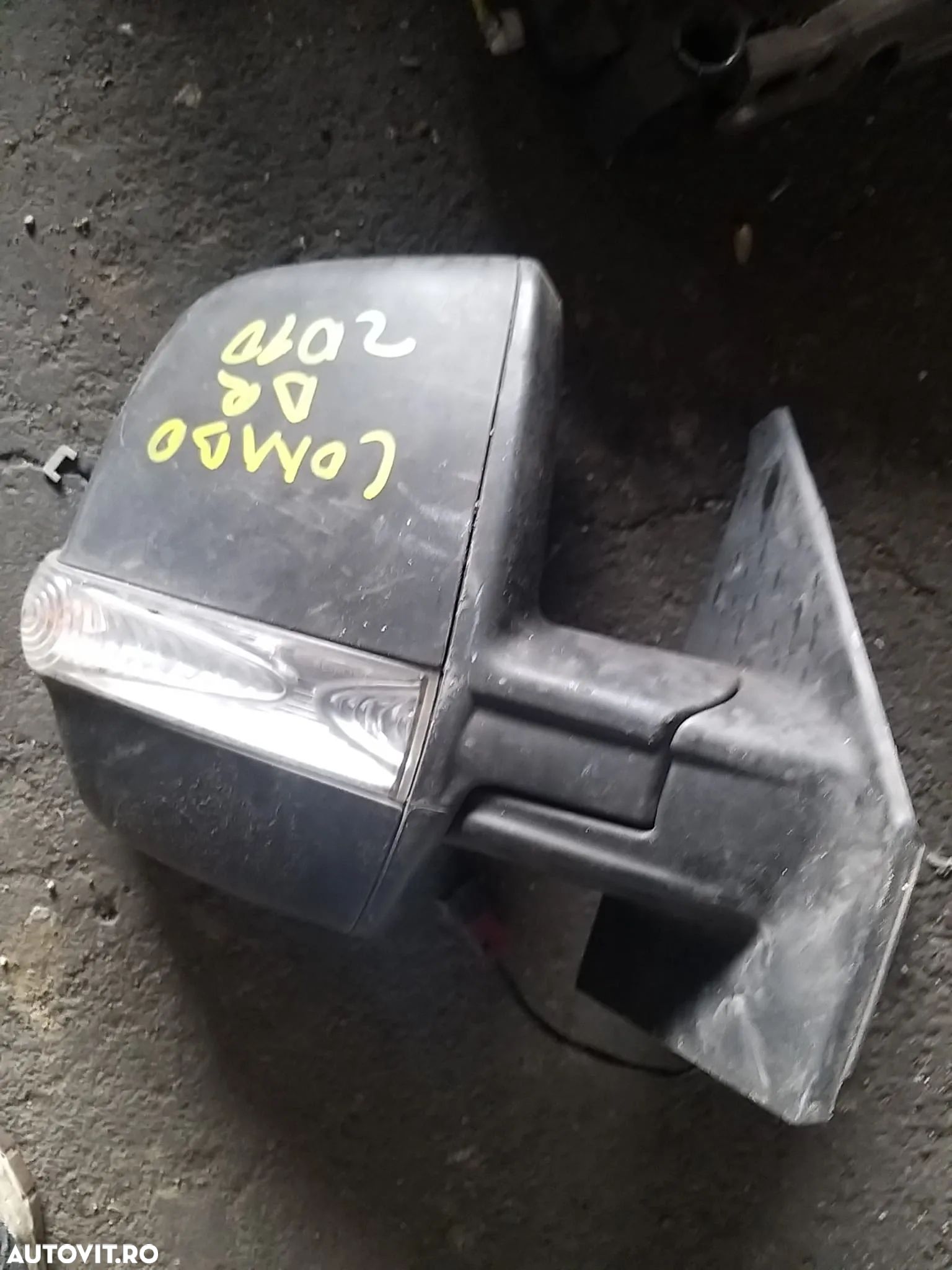 Oglinda Dreapta pentru Opel Combo din 2010 - 1