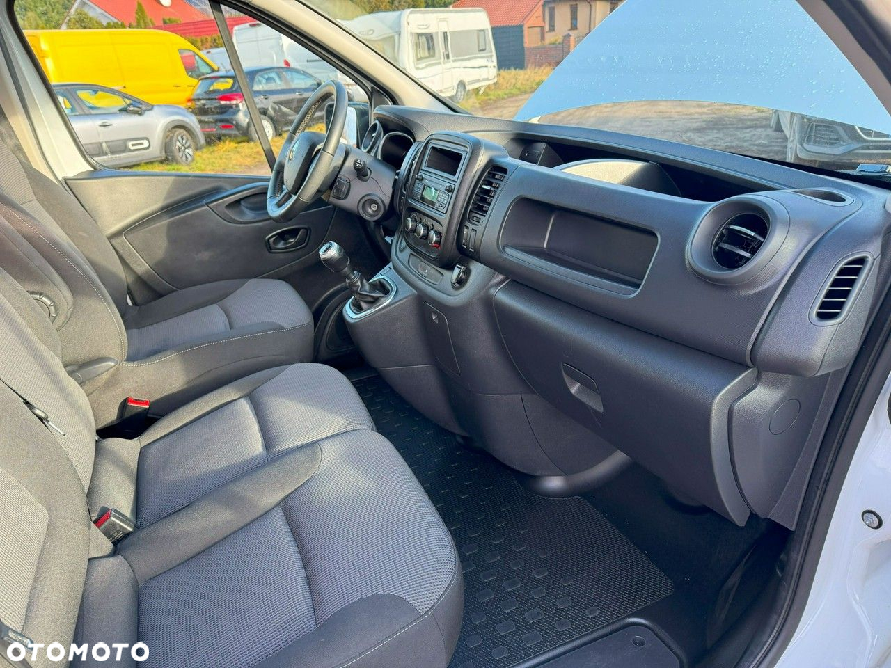 Renault Trafic - 10