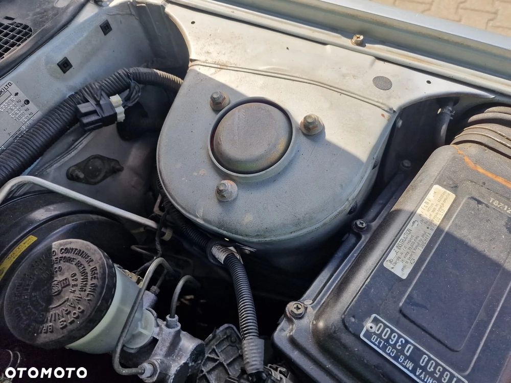 Nissan Bluebird - 18