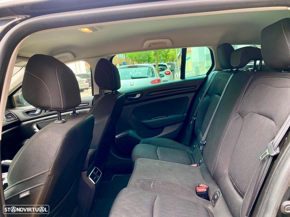 Renault Mégane Sport Tourer 1.3 TCe Limited - 23