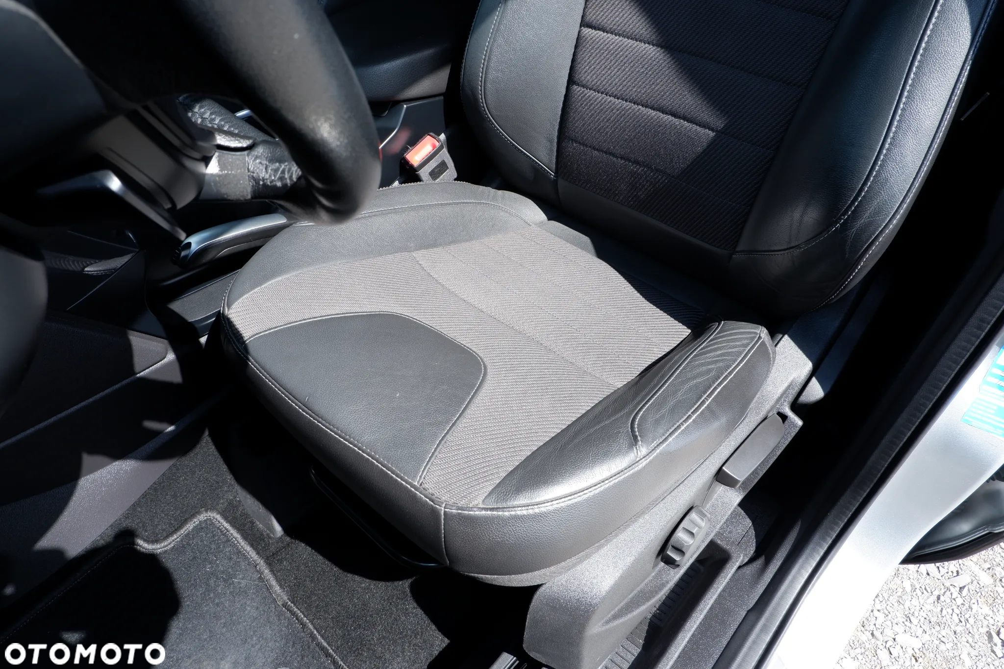 Ford Kuga 2.0 TDCi 4WD Titanium - 27