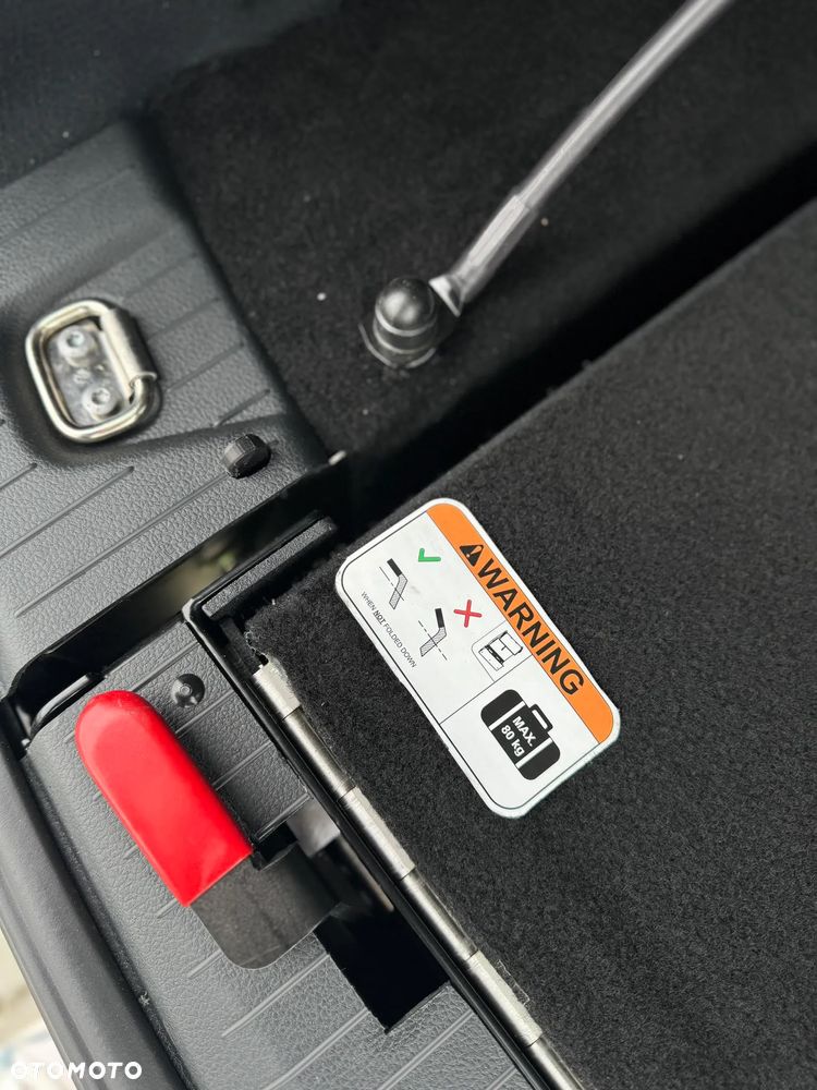 Ford Tourneo Connect Grand - 20