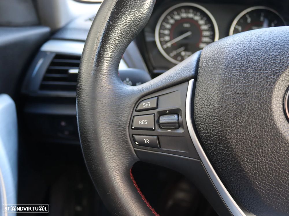 BMW 116 dA Line Sport - 7