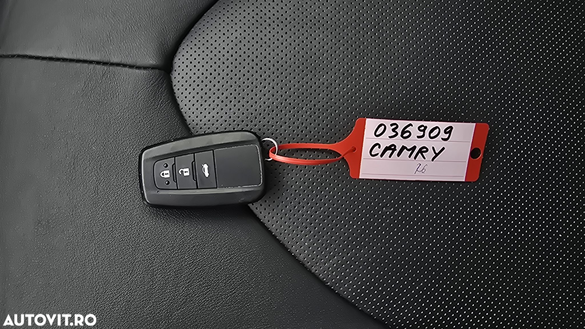 Toyota Camry - 21