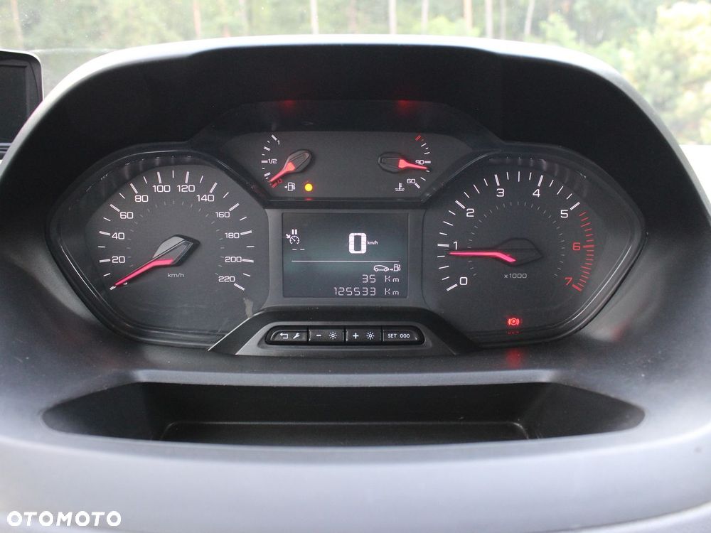 Peugeot Partner - 9