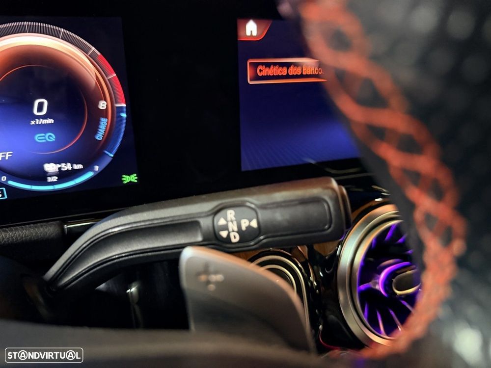 Mercedes-Benz GLA 250 e AMG Line - 19