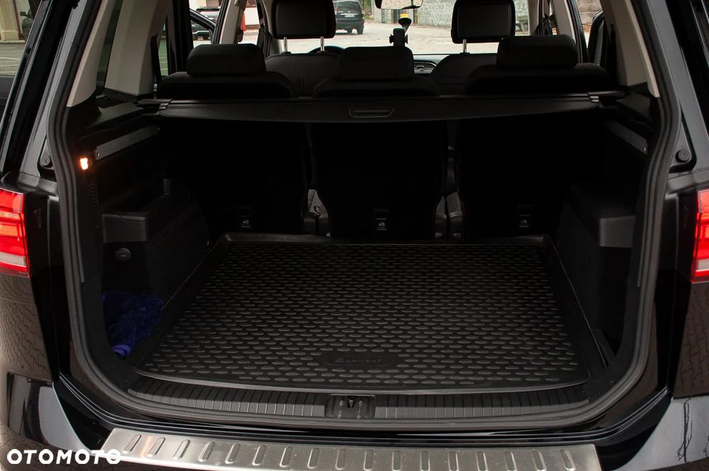 Volkswagen Touran 2.0 TDI BMT Comfortline DSG - 27