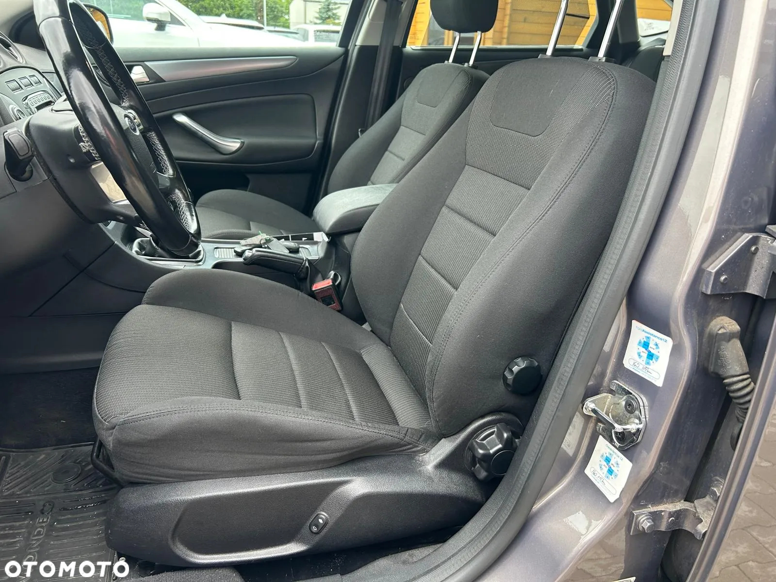 Ford Mondeo 1.6 T Silver X Plus - 16