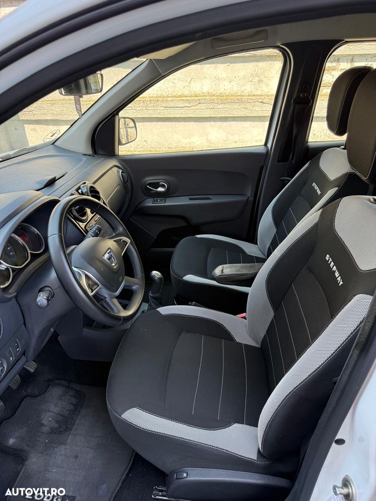Dacia Lodgy 1.5 dCi 90 CP Stepway - 8