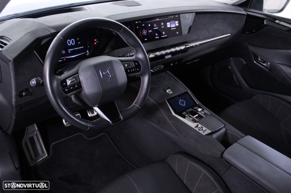 DS DS4 4 1.2 PureTech Performance Line EAT8 - 31
