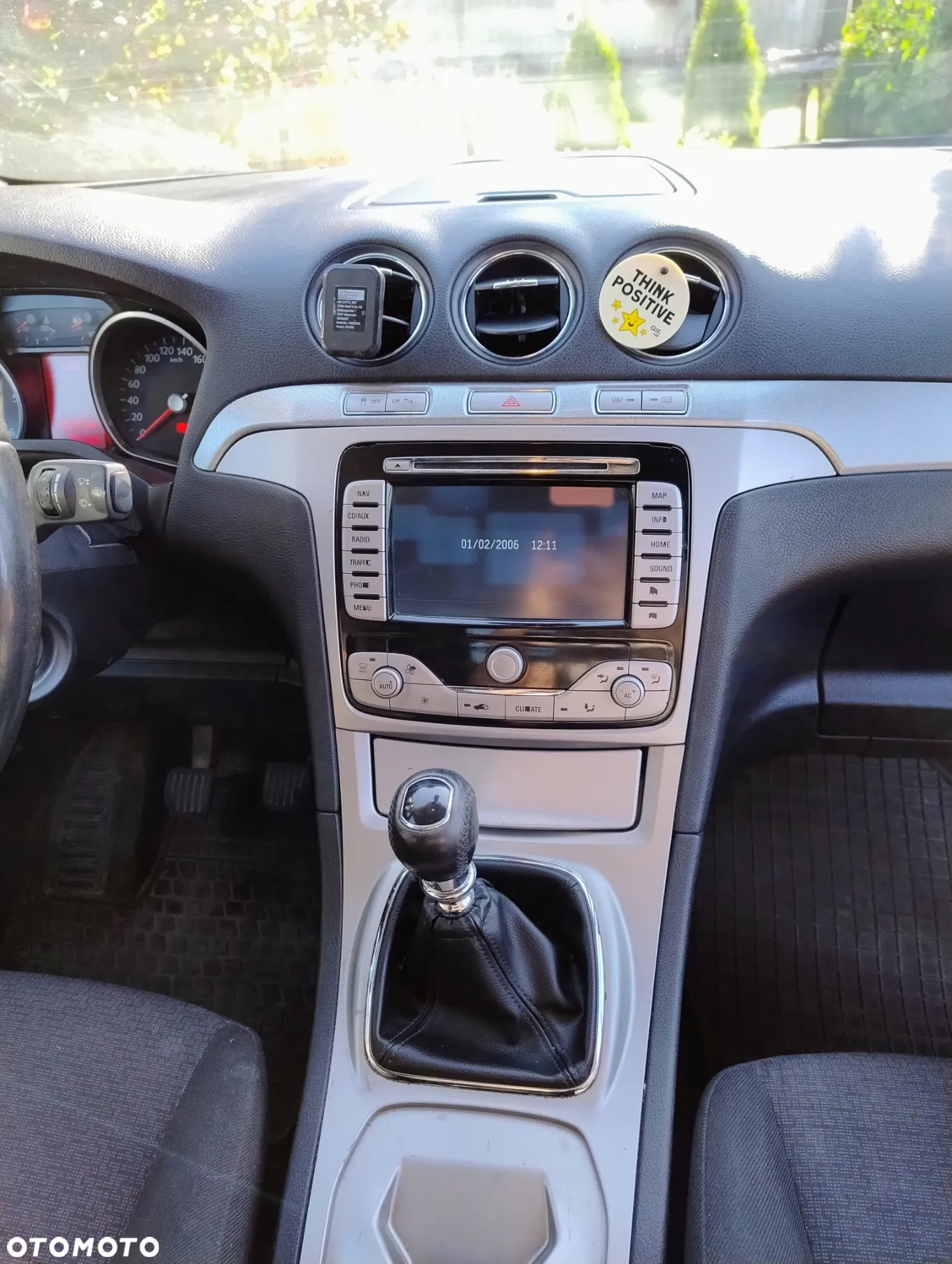 Ford Galaxy - 12